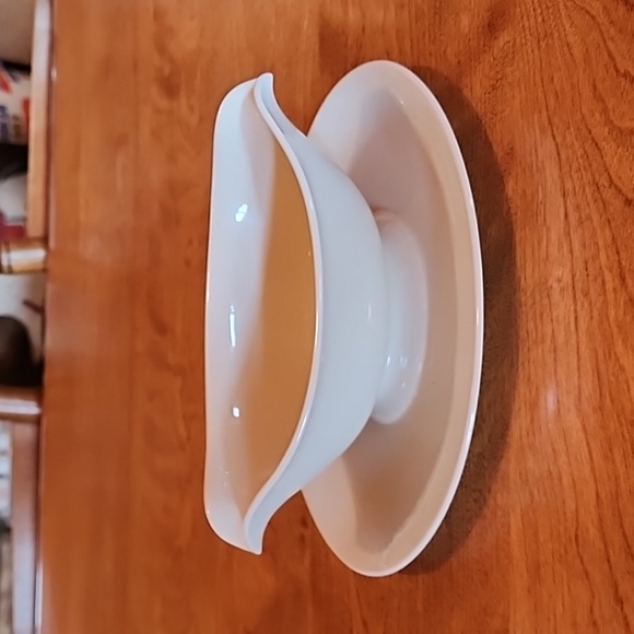 Gravy Bowl With Attached Plate - Picture 1 of 5